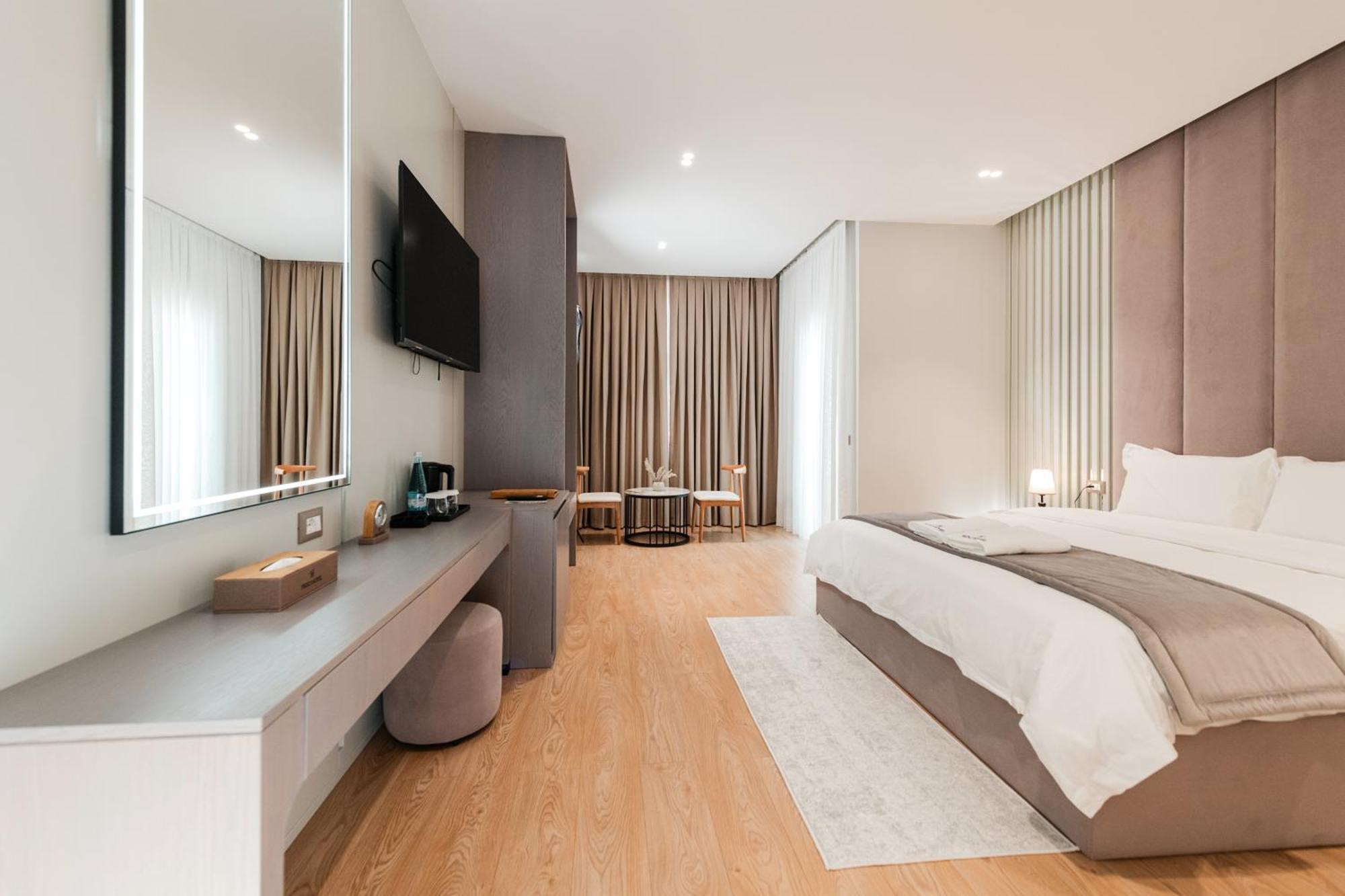 Troci Hotel Kamez Екстер'єр фото