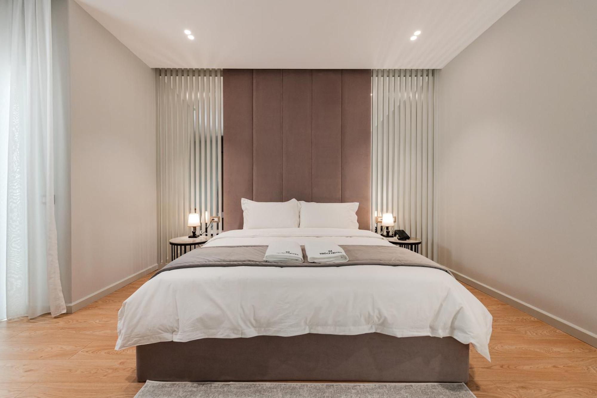 Troci Hotel Kamez Екстер'єр фото