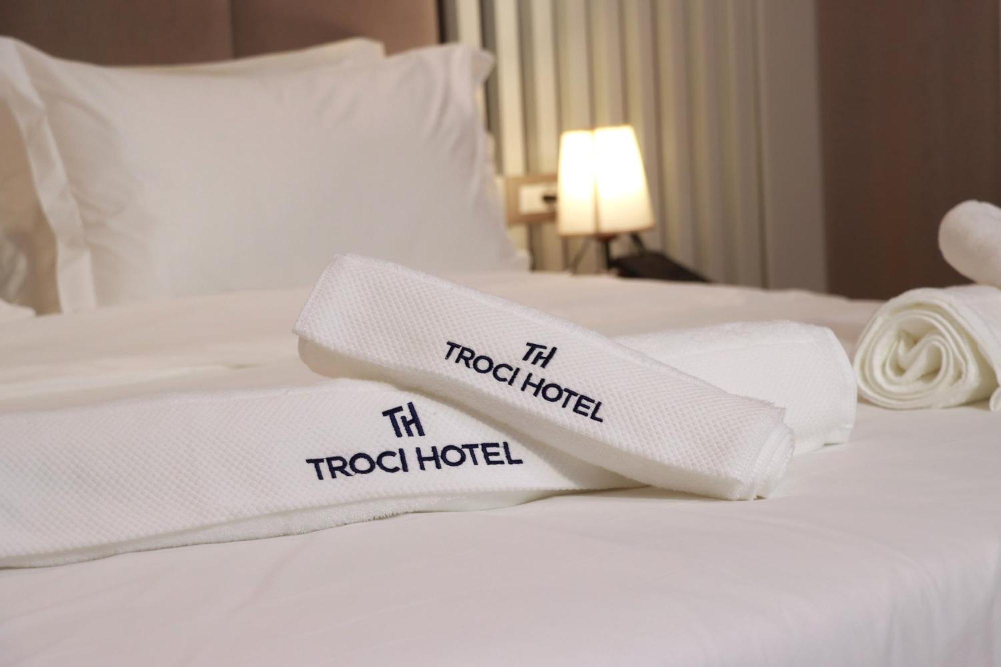 Troci Hotel Kamez Екстер'єр фото