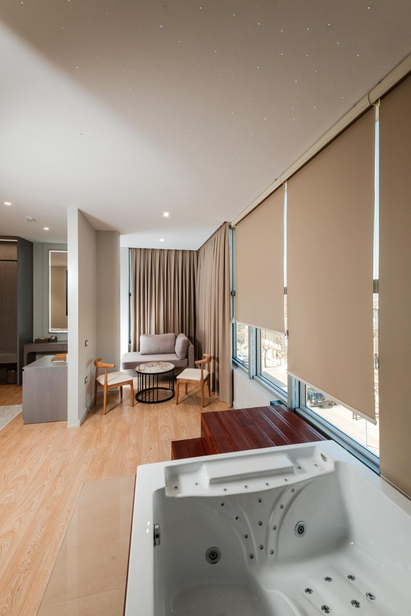 Troci Hotel Kamez Екстер'єр фото