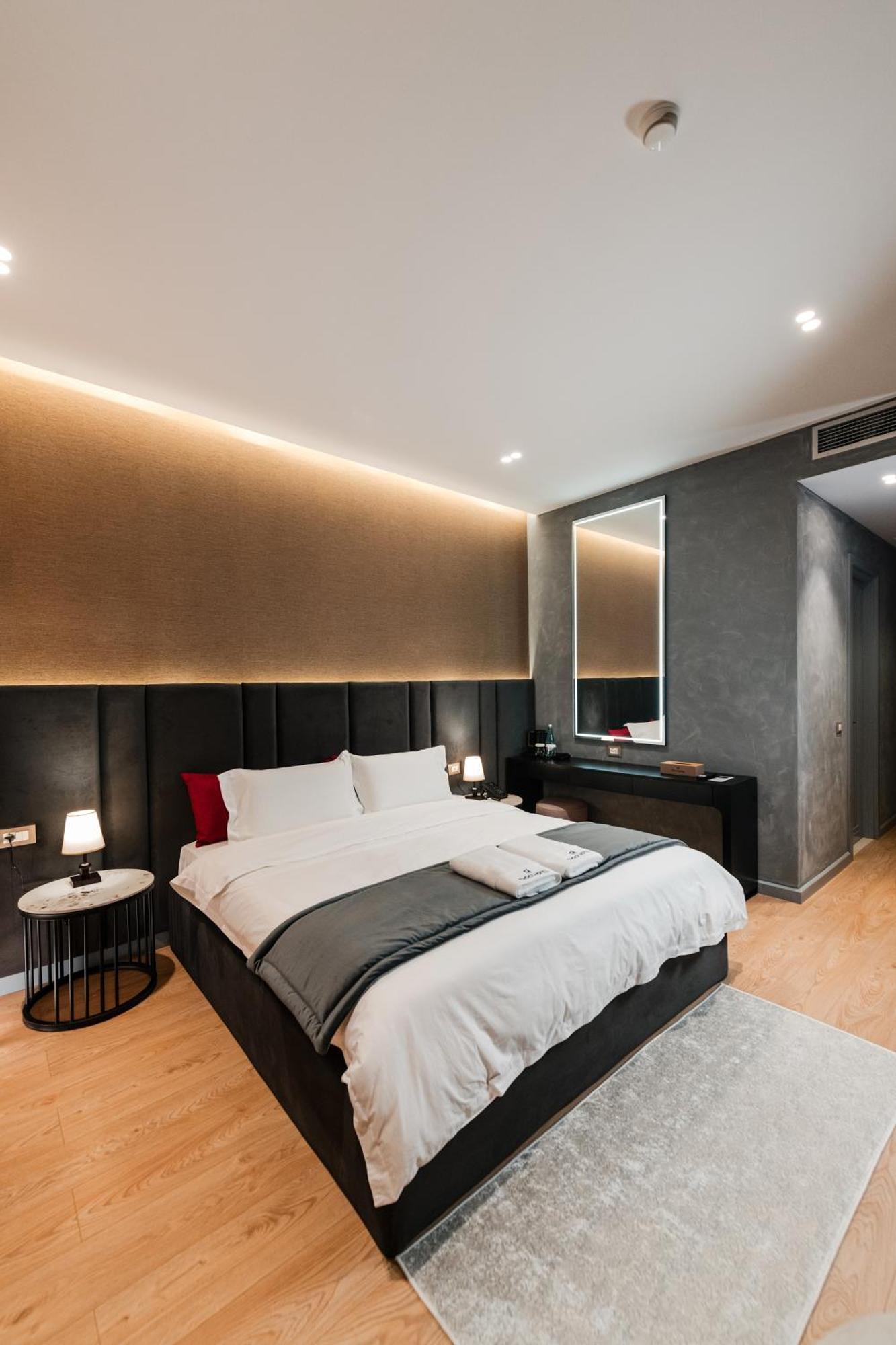 Troci Hotel Kamez Екстер'єр фото