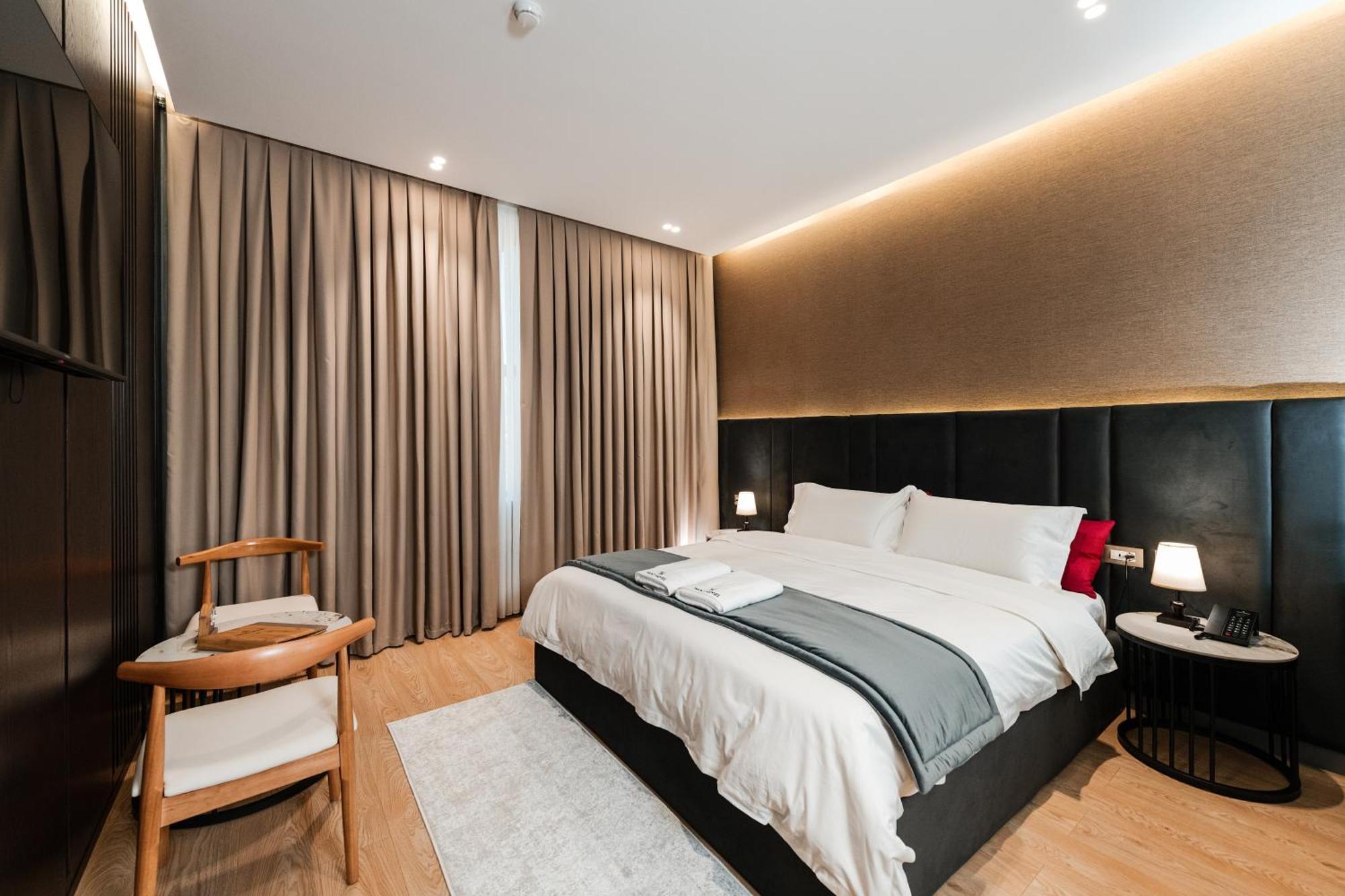 Troci Hotel Kamez Екстер'єр фото